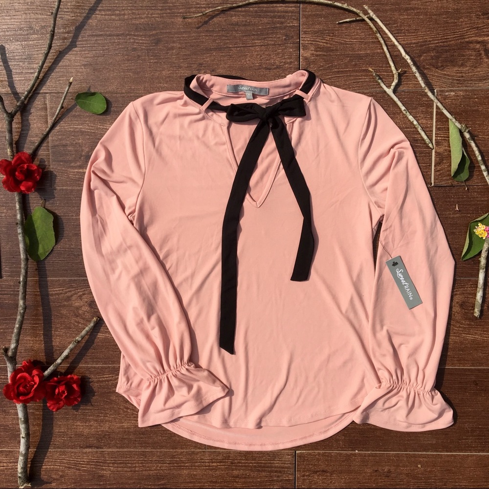 Pink flowy blouse!